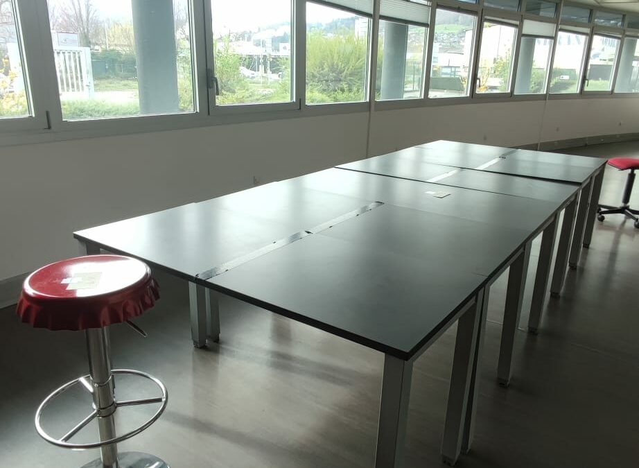 🪑 Arrivage exceptionnel de mobilier professionnel dans nos recycleries !